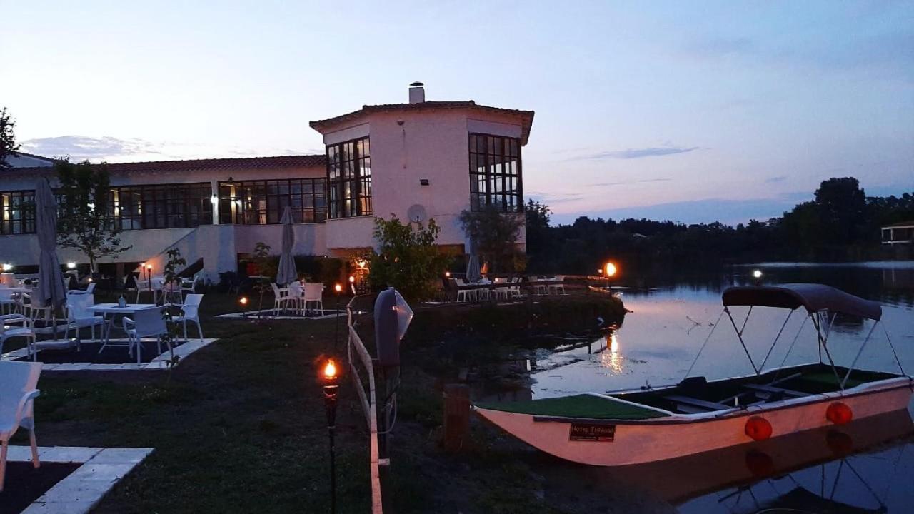 Thrassa Hotel Tycherón Exterior foto